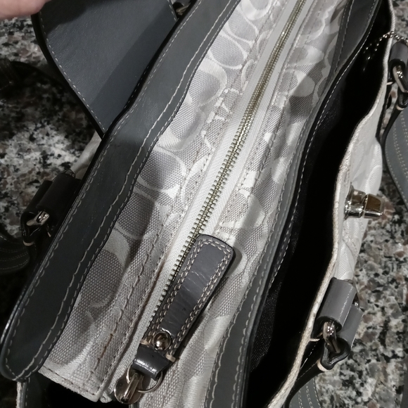 🌷COACH Purse - Picture 6 of 9